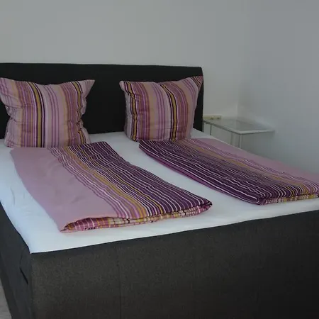 Apartment Ferienwohnungen Steinhof-Littmann
